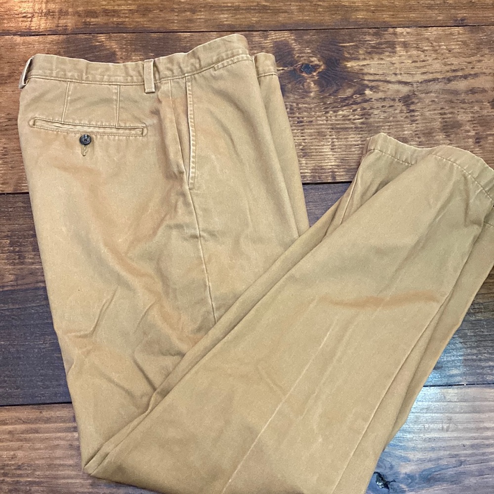 Men’s Johnston & Murphy khaki pants
